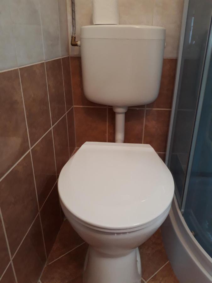 Piac Utcai Apartman Debrecen Exterior foto