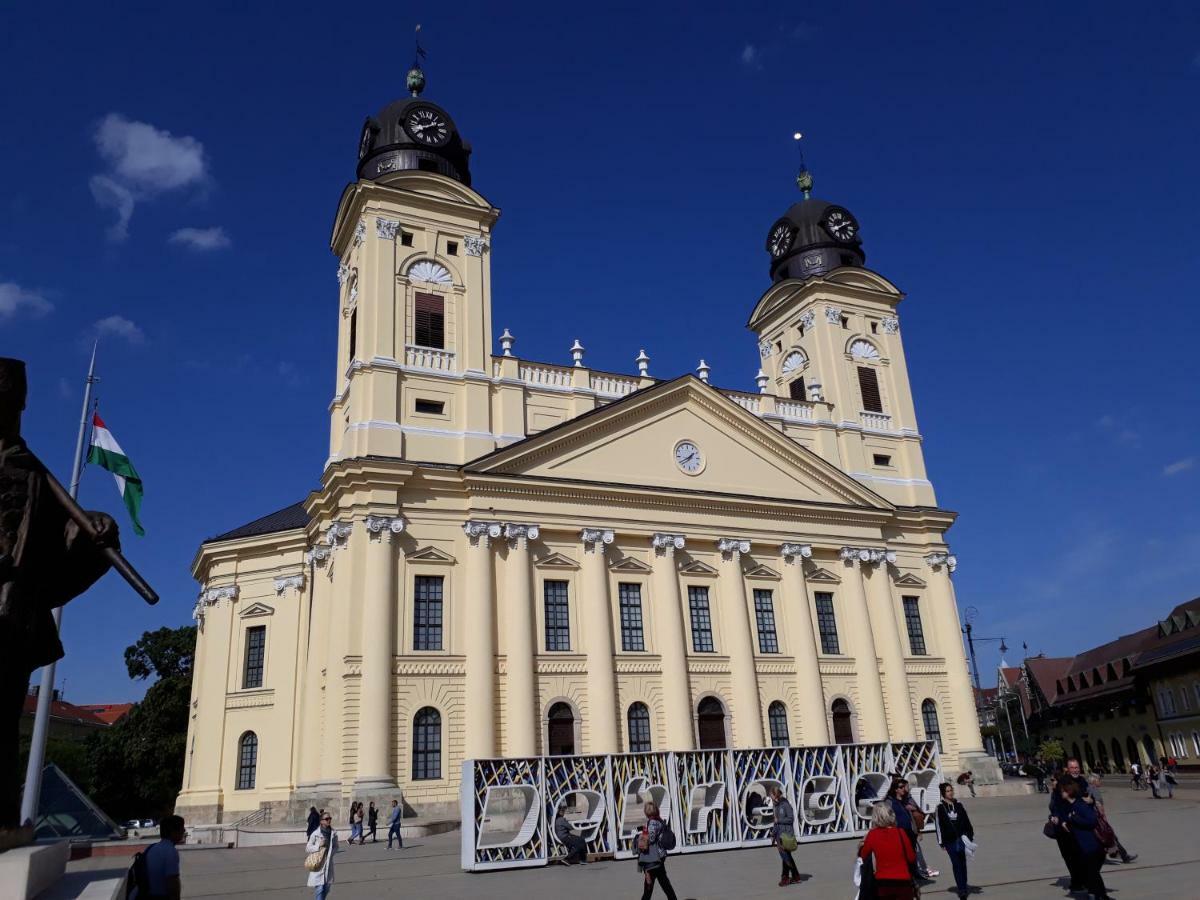 Piac Utcai Apartman Debrecen Exterior foto