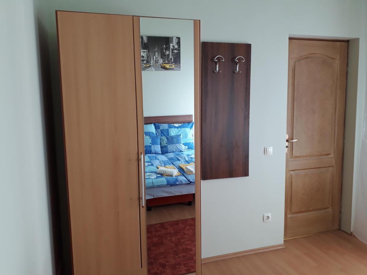 Piac Utcai Apartman Debrecen Exterior foto